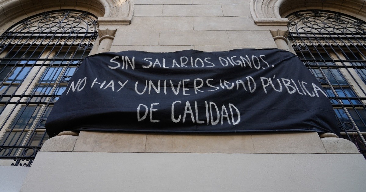 Rosario: universidades anuncian paro de una semana y advierten escalada