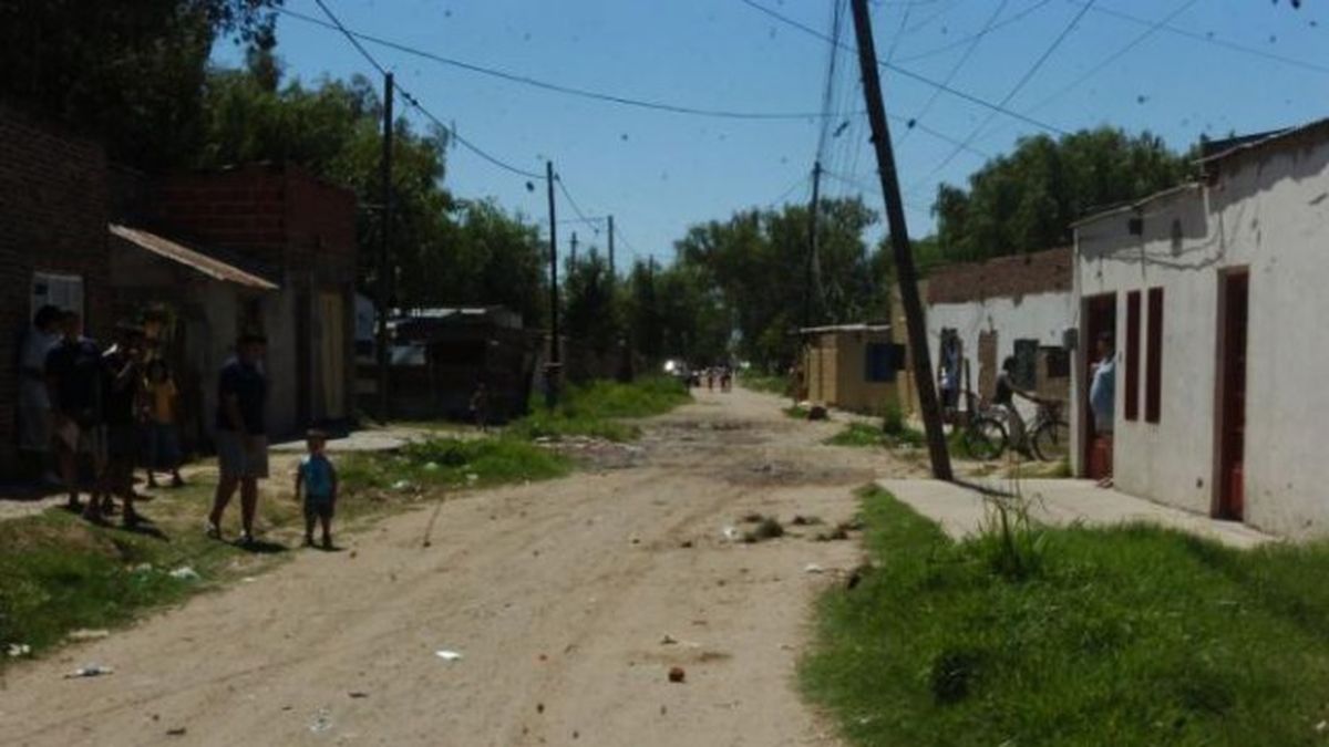 Balearon a un policía en un tiroteo en barrio San Lorenzo de Santa Fe