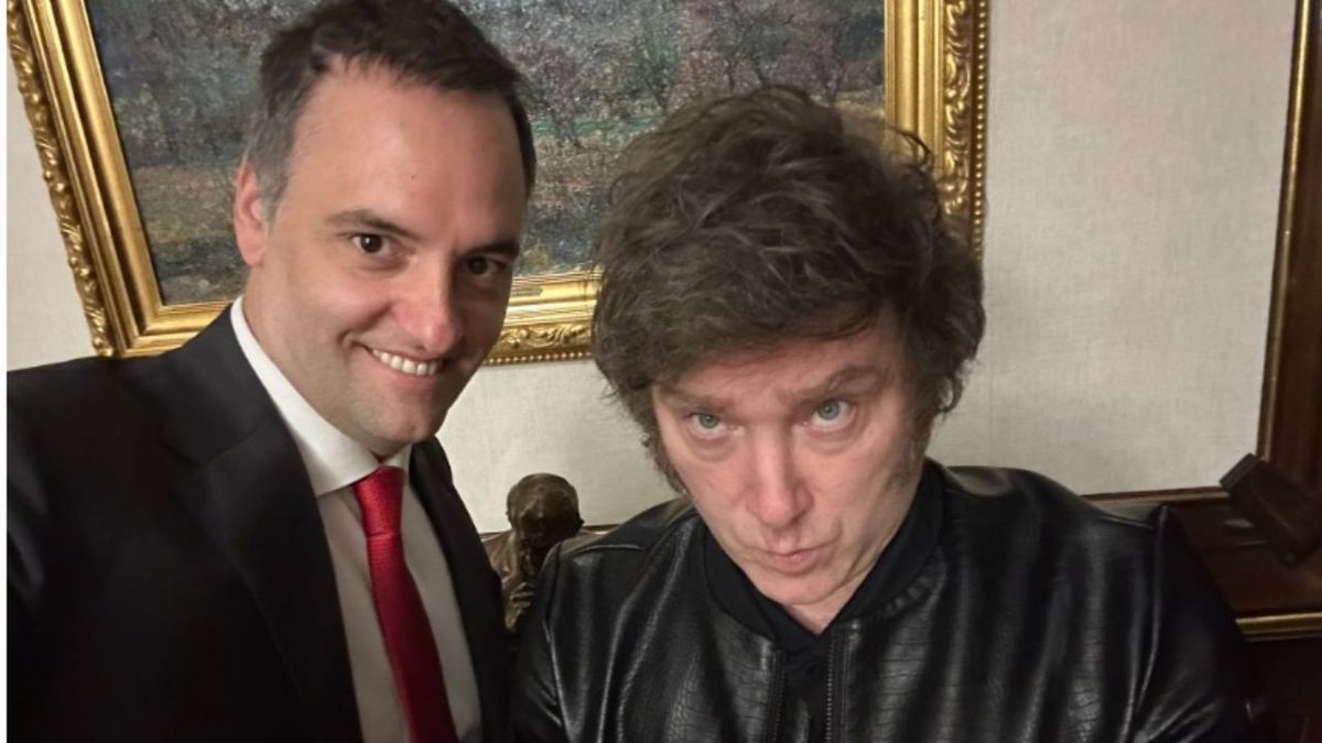 Milei respaldó a Adorni tras el escándalo por su declaración jurada